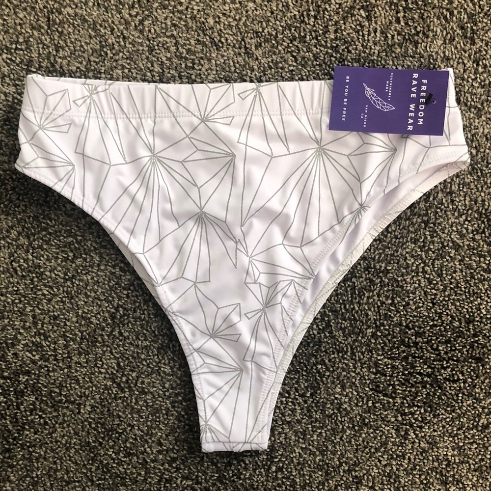 Reflective Rave bottoms